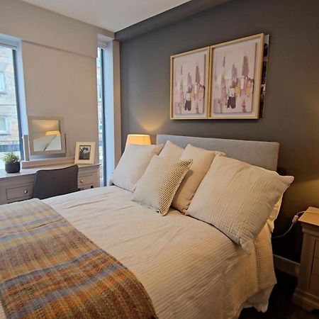 Madison House Aparthotel กัลเวย์ ภายนอก รูปภาพ